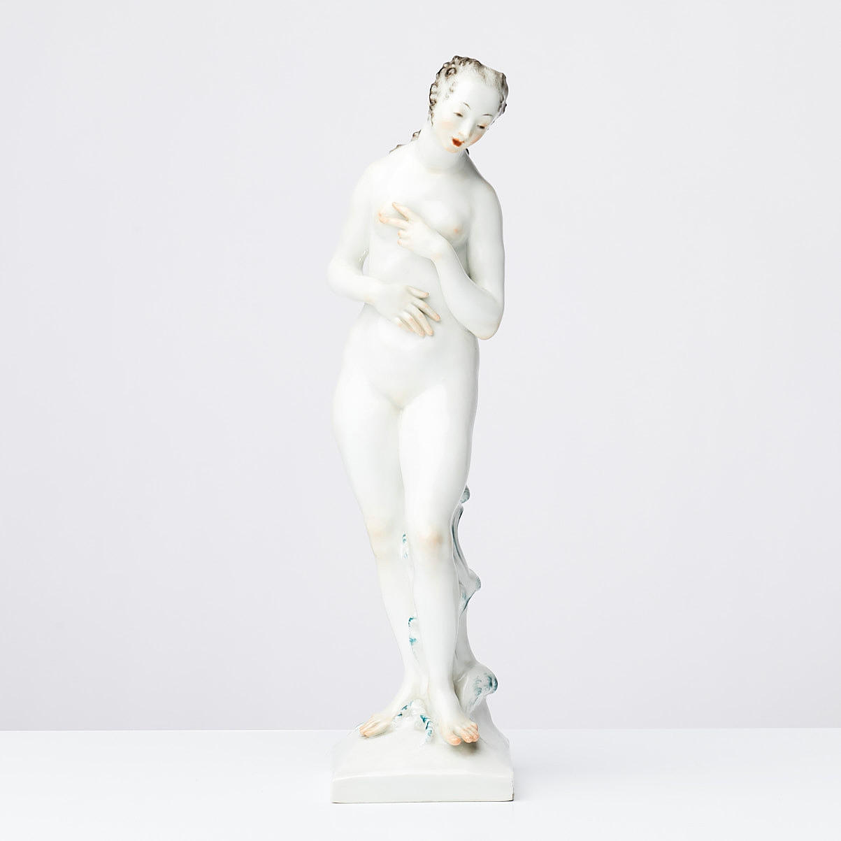 PAUL SCHEURICH, Figur "Venus", Meissen, 1920.