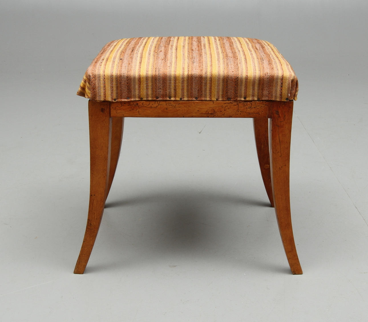 TABURETT, Karl Johan, 1800-tal.