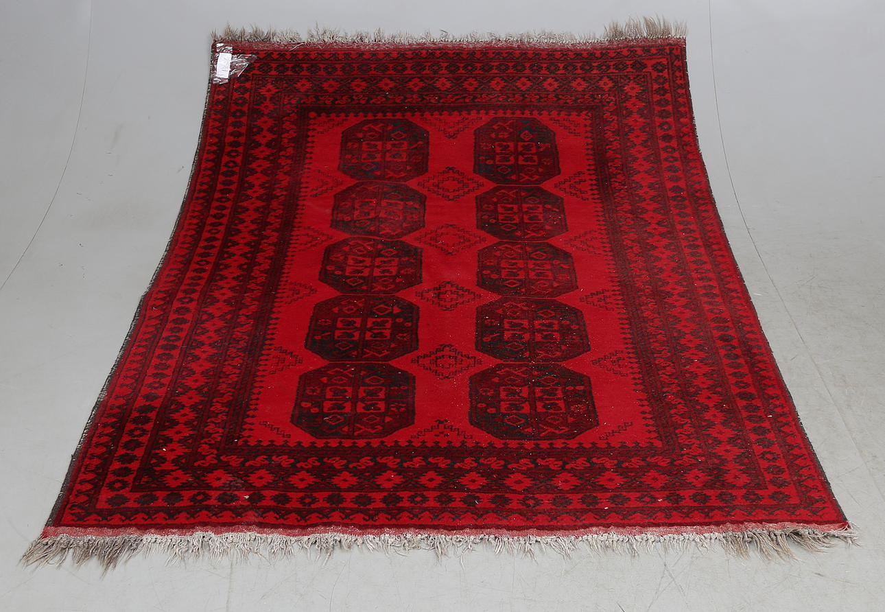 MATTA, orientalisk, ca. 190x154 cm.