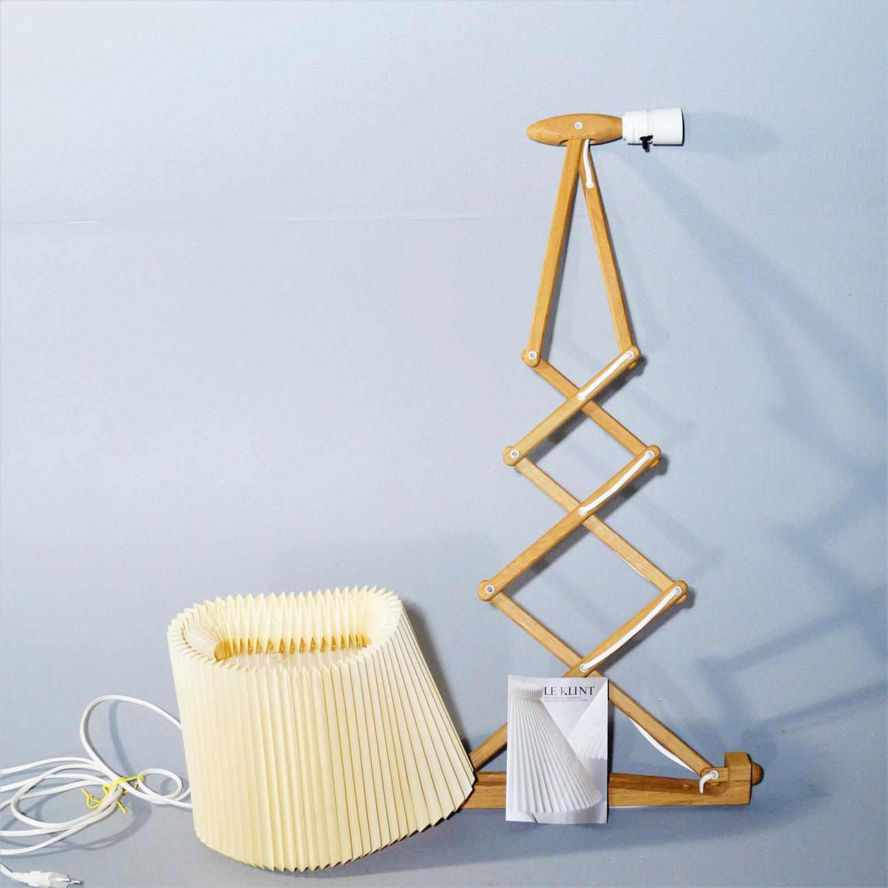 SCHERENLAMPE, Le Klint, Eiche hell, Dänemark.