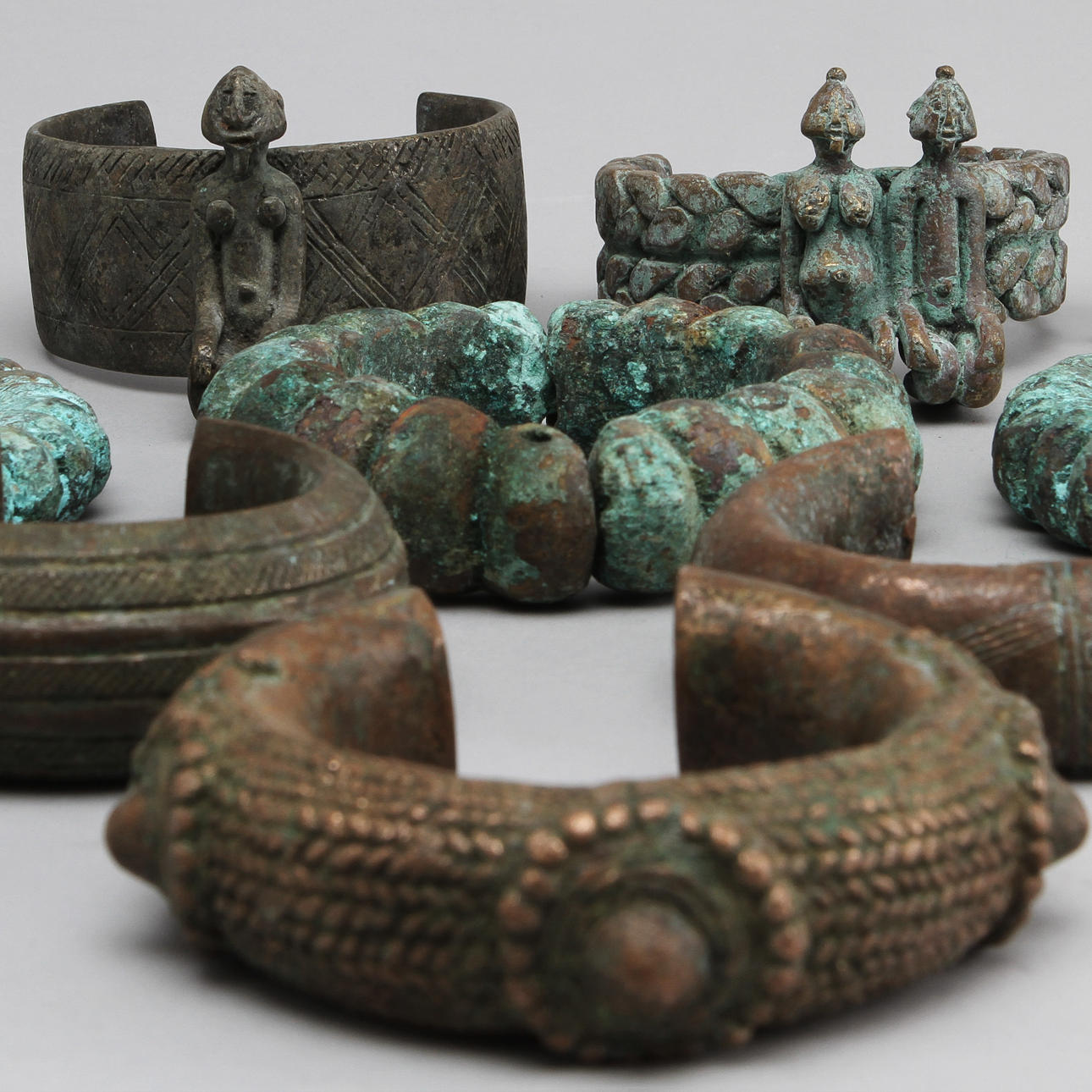 ARMRINGAR, 10 st, brons, Västafrika bl a Dogon, Mali.