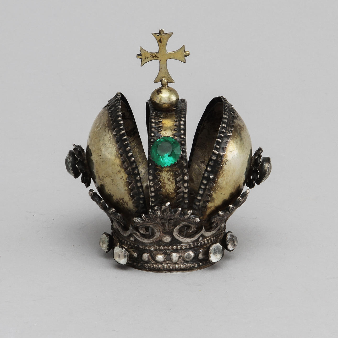 MADONNAKRONA, silver och glas, Ryssland, 1800-tal.