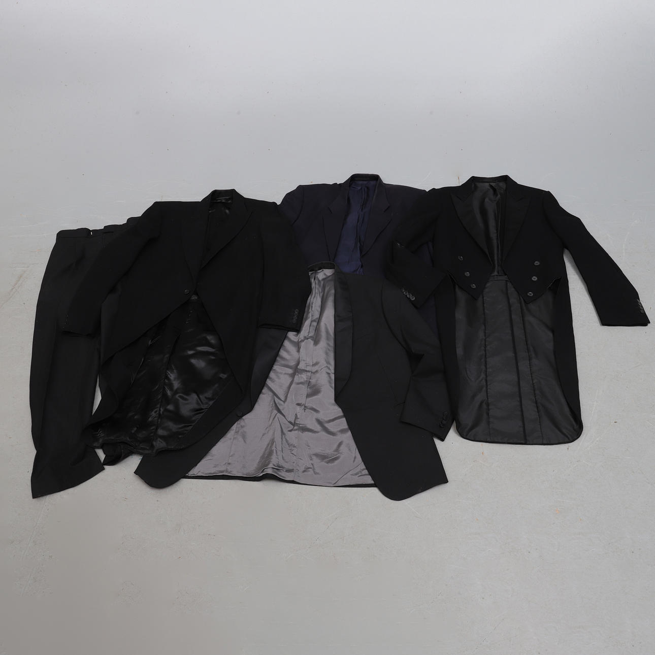 EN MORGENCOAT TIL MÆND, BURTON SKÆDDERSYET.