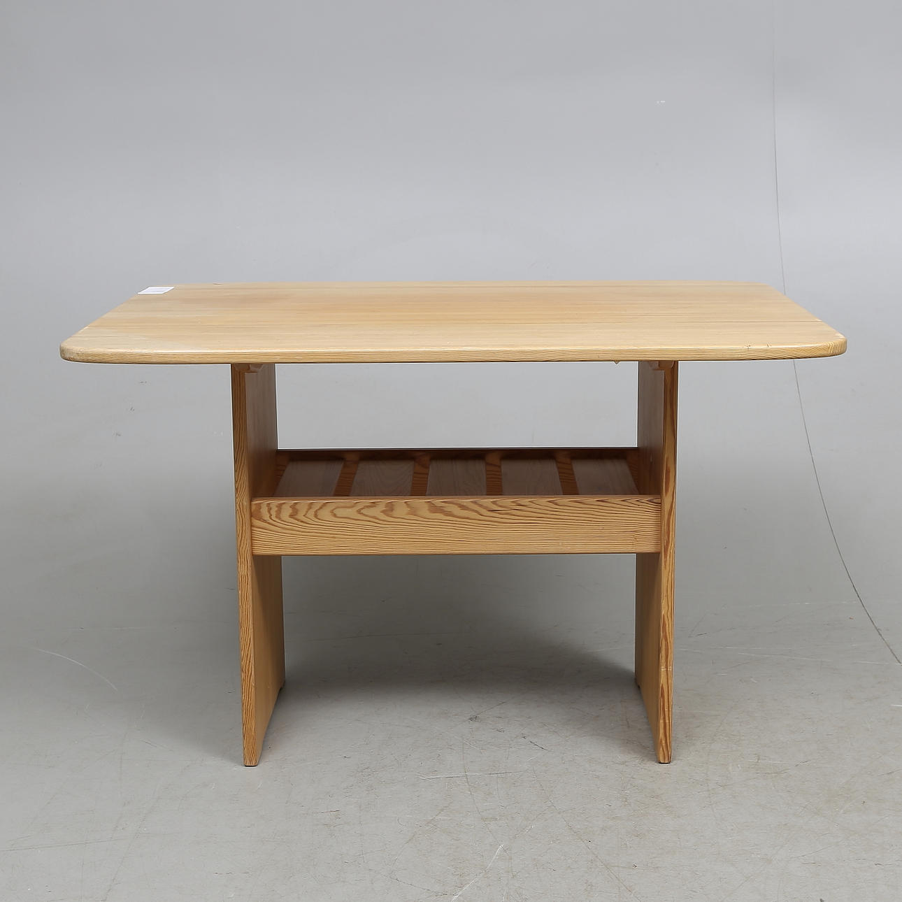 SOFFBORD, "Furubo", Yngve Ekström, Swedese.