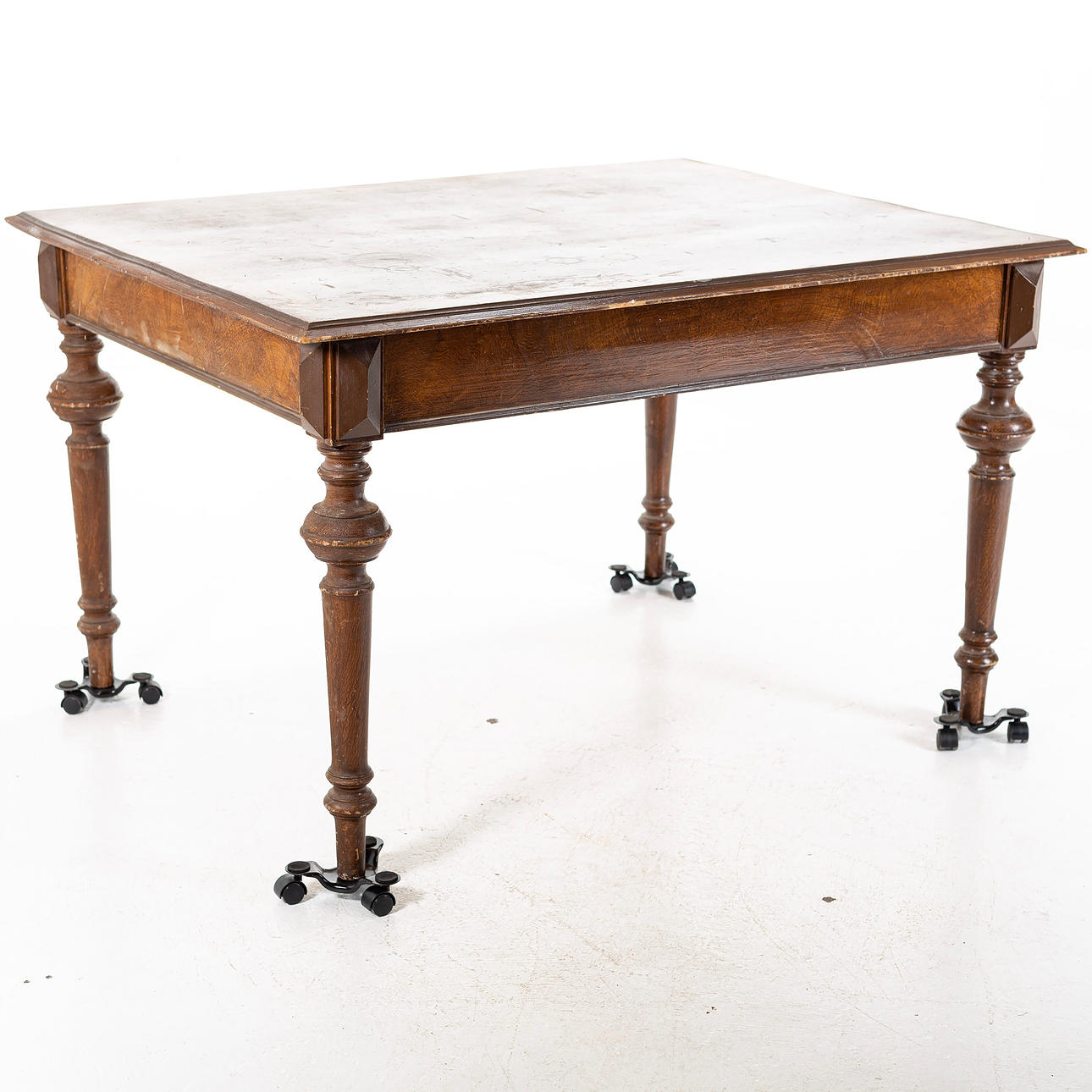 RUOKAPÖYTÄ, uusi renessanssi, noin 1900.