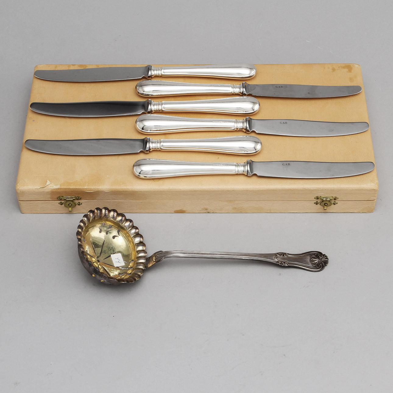 BESTICK, 19 delar Sverige 18-1900-tal, olika modeller. Totalvikt ca 500 gram.