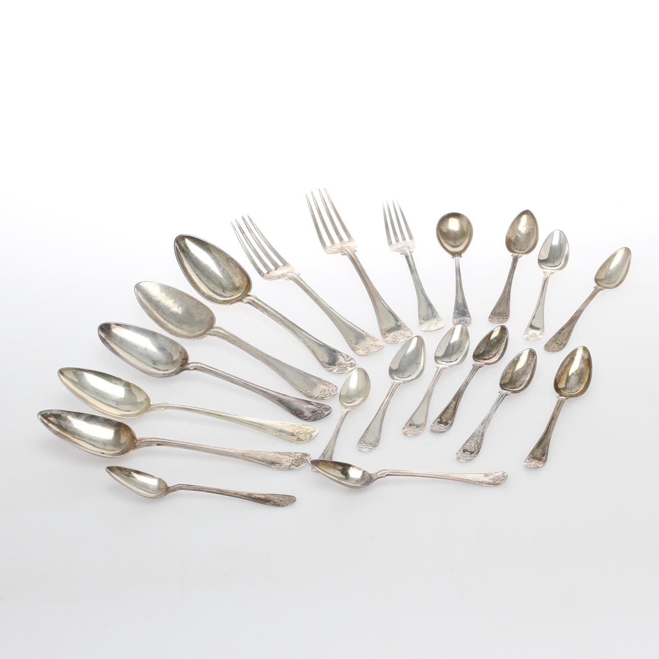 BESTICK, ca 20 delar, silver, modell "Gammal fransk", olika mästare, bla Kjellberg, Flocker, AG Dufva, 1800- och 1900-tal.