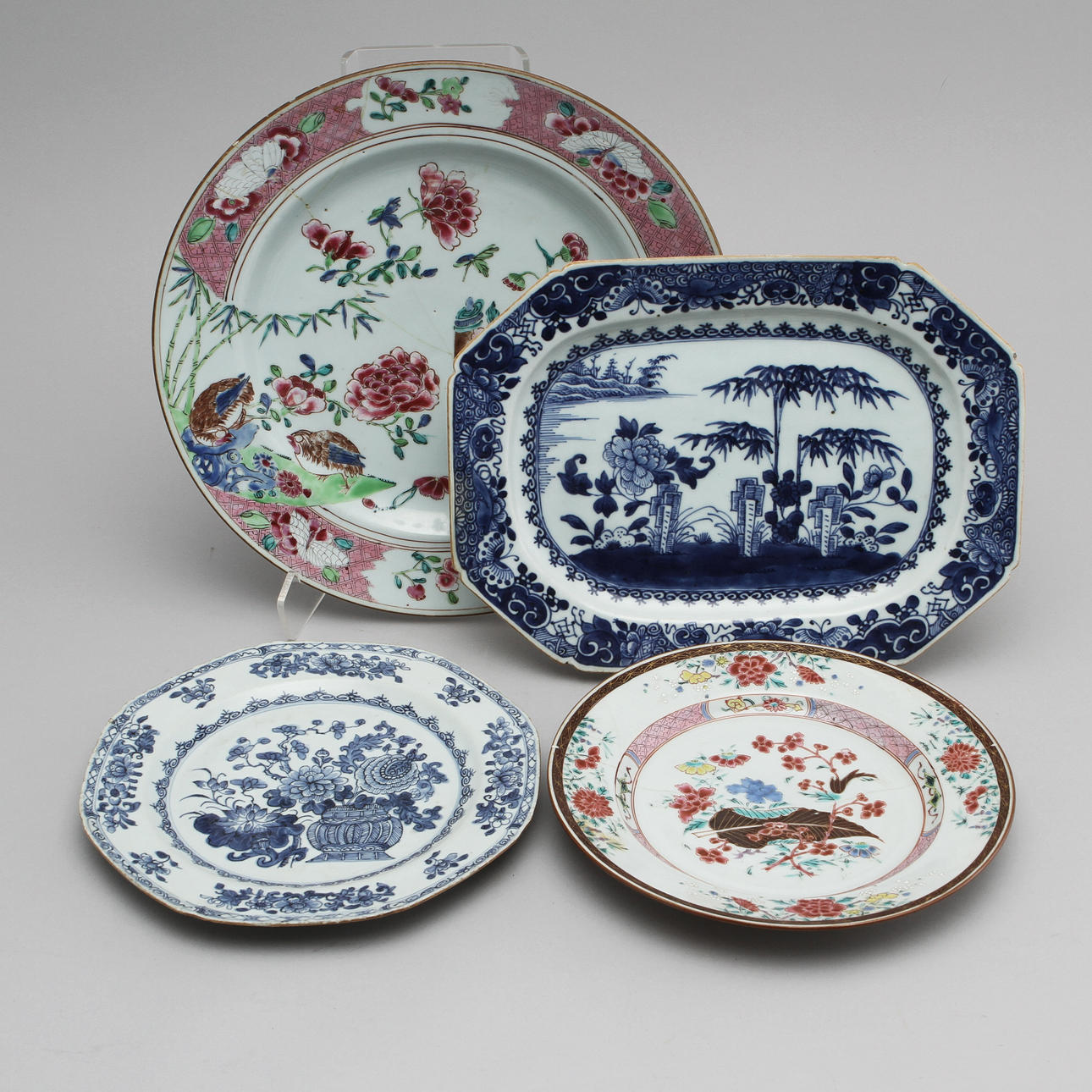 TALLRIKAR, 2 st, FAT samt STEKFAT, porslin, Kina, 1700-tal.