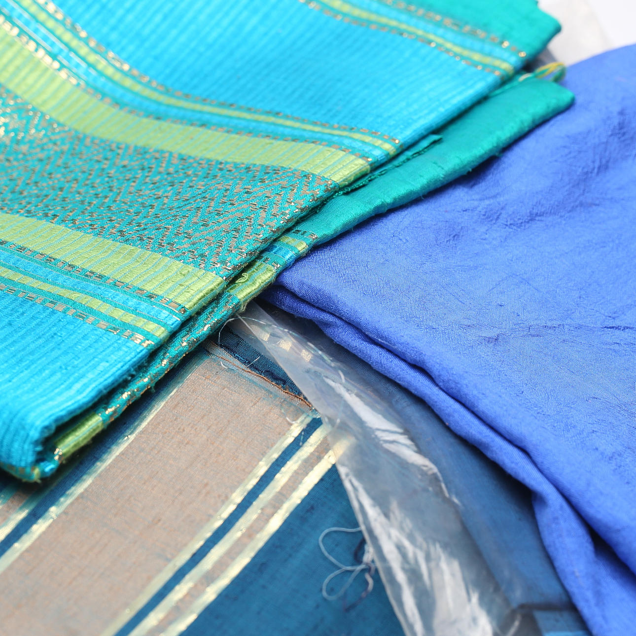 TELAS, 7 partes, Tailandia.