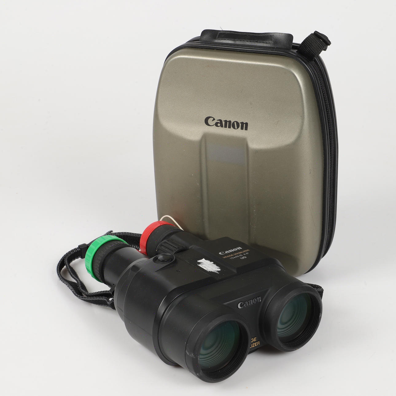 BINOCULARS, Canonin kuvanvakain, Japani.