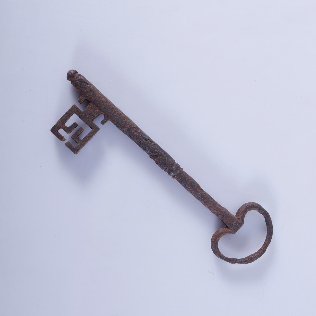 LLAVE, hierro, siglo XVI.