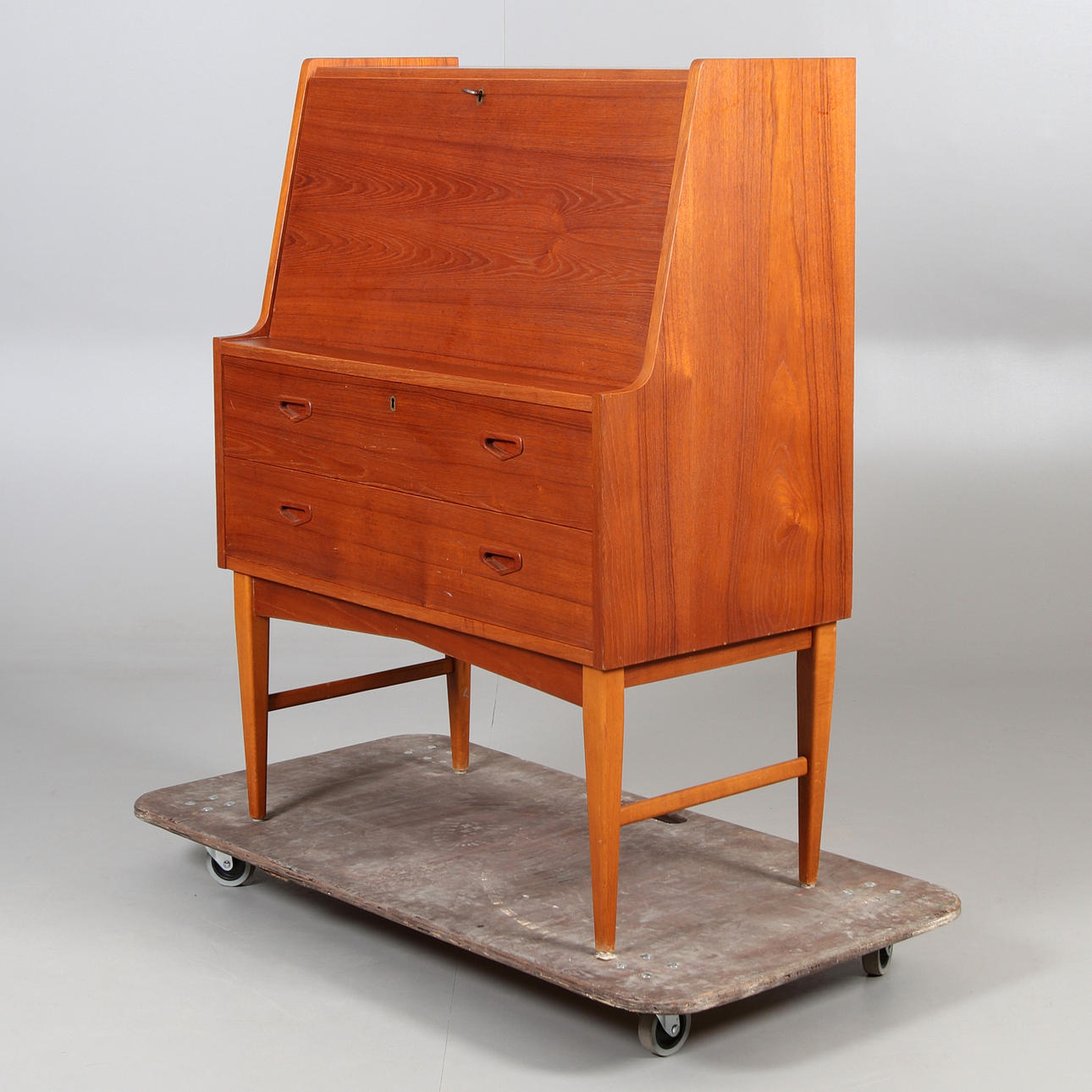 SIHTEERI, tiikki, 1960-luku.