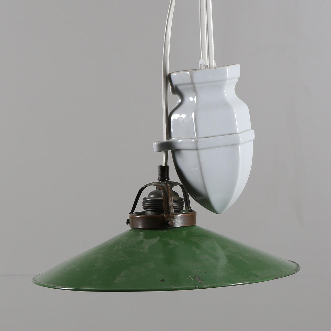 SKOMAKARLAMPA, 1900-talest första hälft.