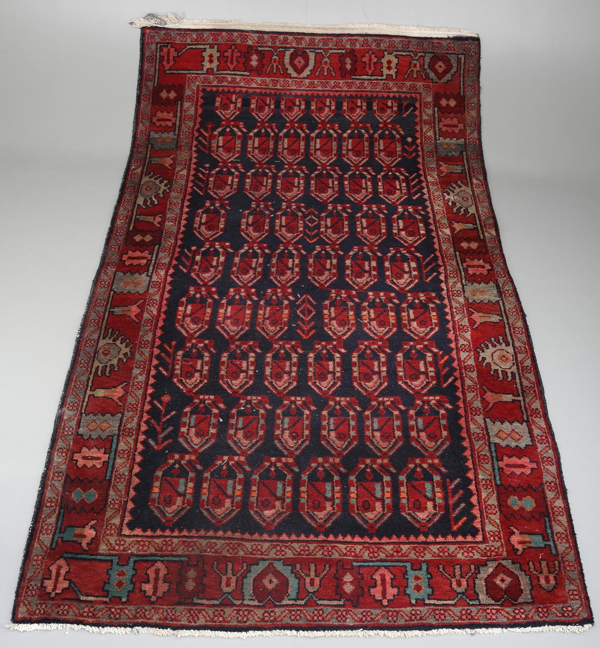 MATTA, Bakthiari, semi-antik 236 X 135.