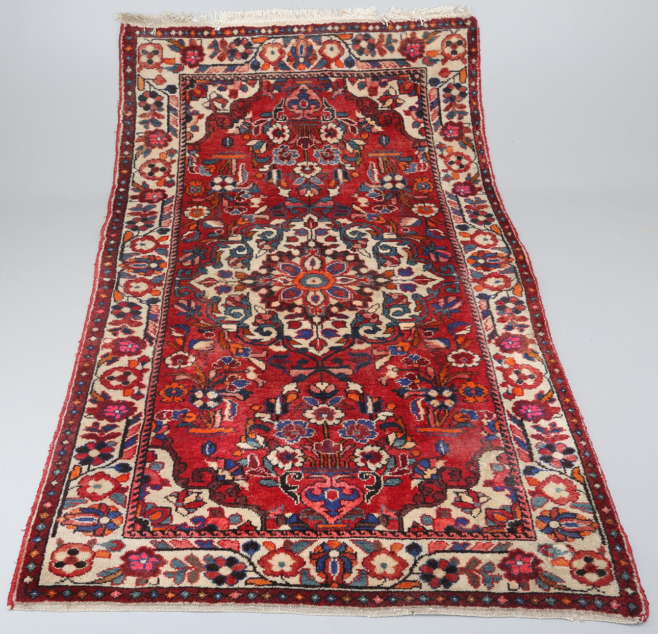 MATTA, Heris. 215 X 131.