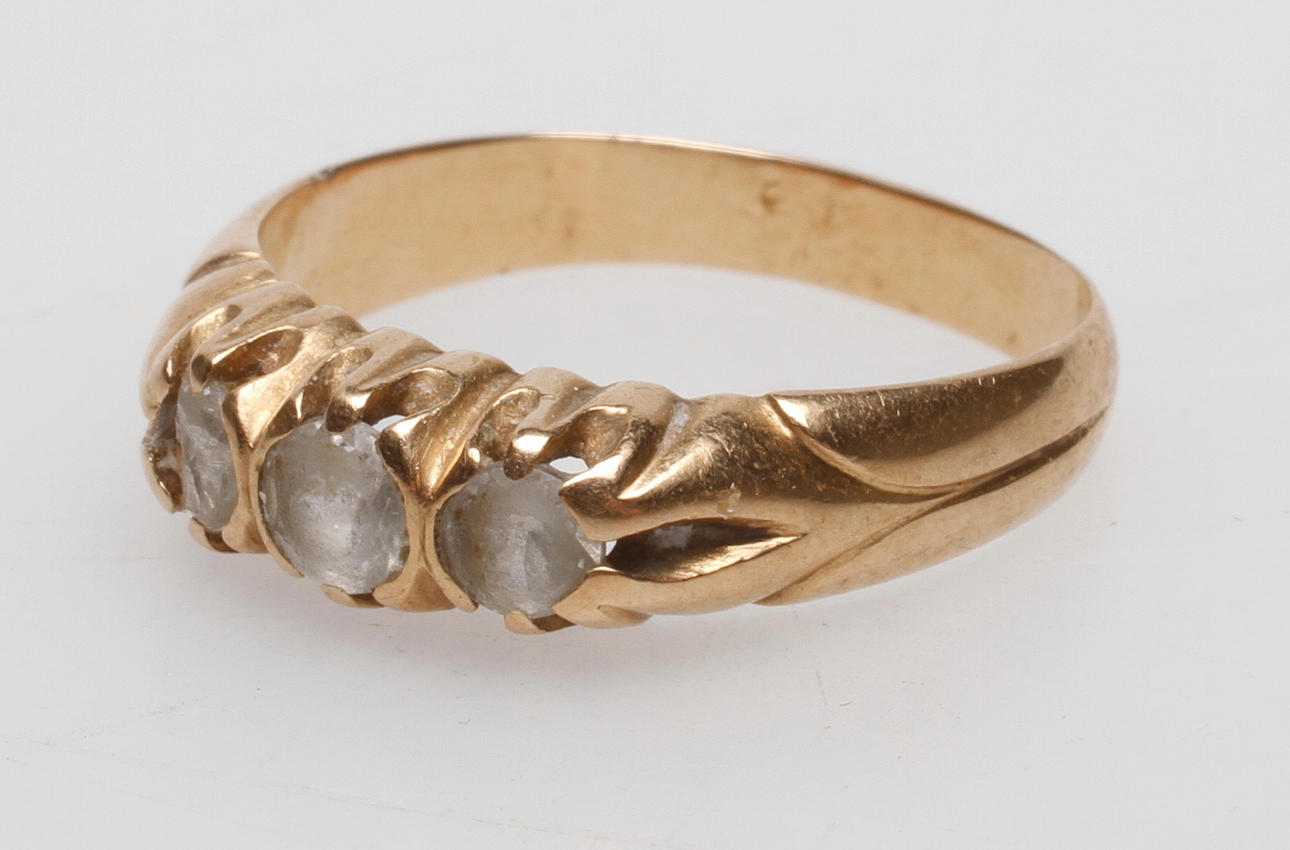 RING, 18k guld, vikt ca 5,3 gr.