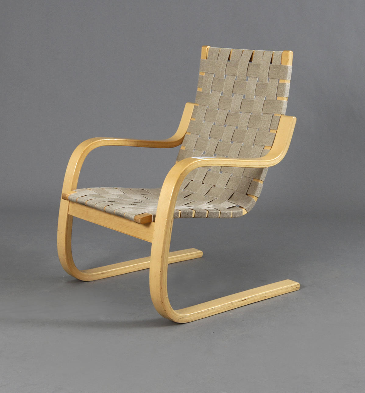 ALVAR AALTO. Fåtölj, modellnr 406. Artek.