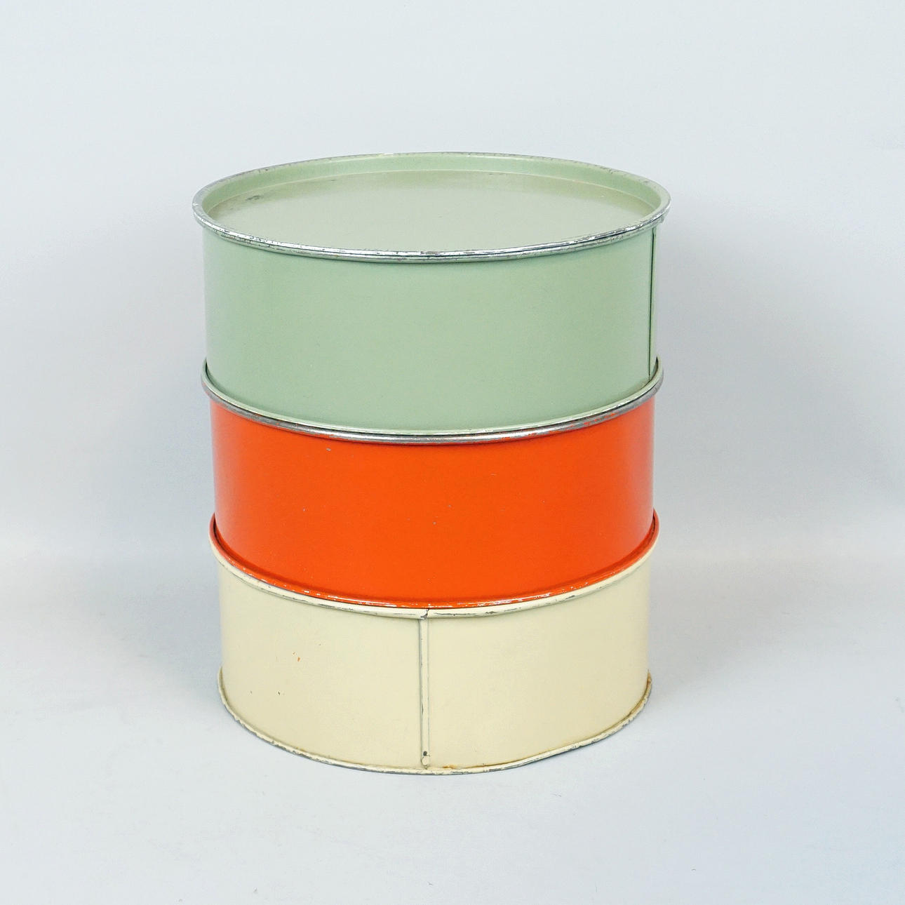 PLÄTZCHENDOSE, Metall, drei Etagen.