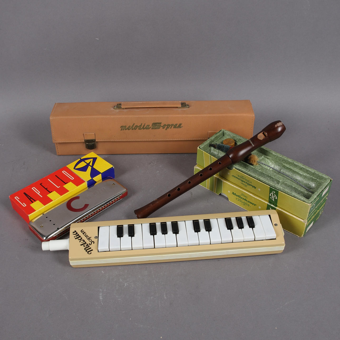 WIND INSTRUMENTS, 4 pcs., i.a. recorder.