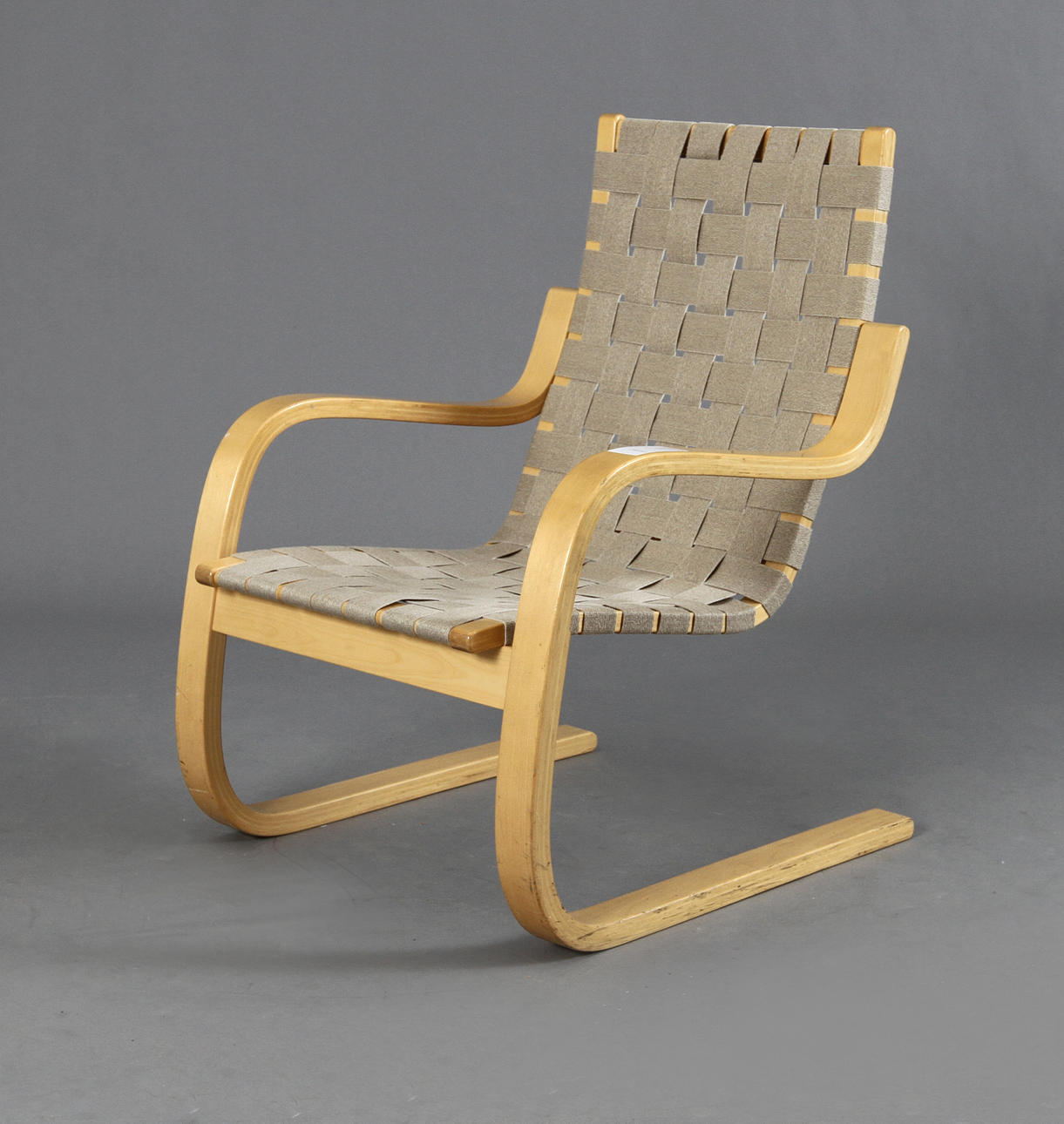ALVAR AALTO. Fåtölj, modellnr 406. Artek.