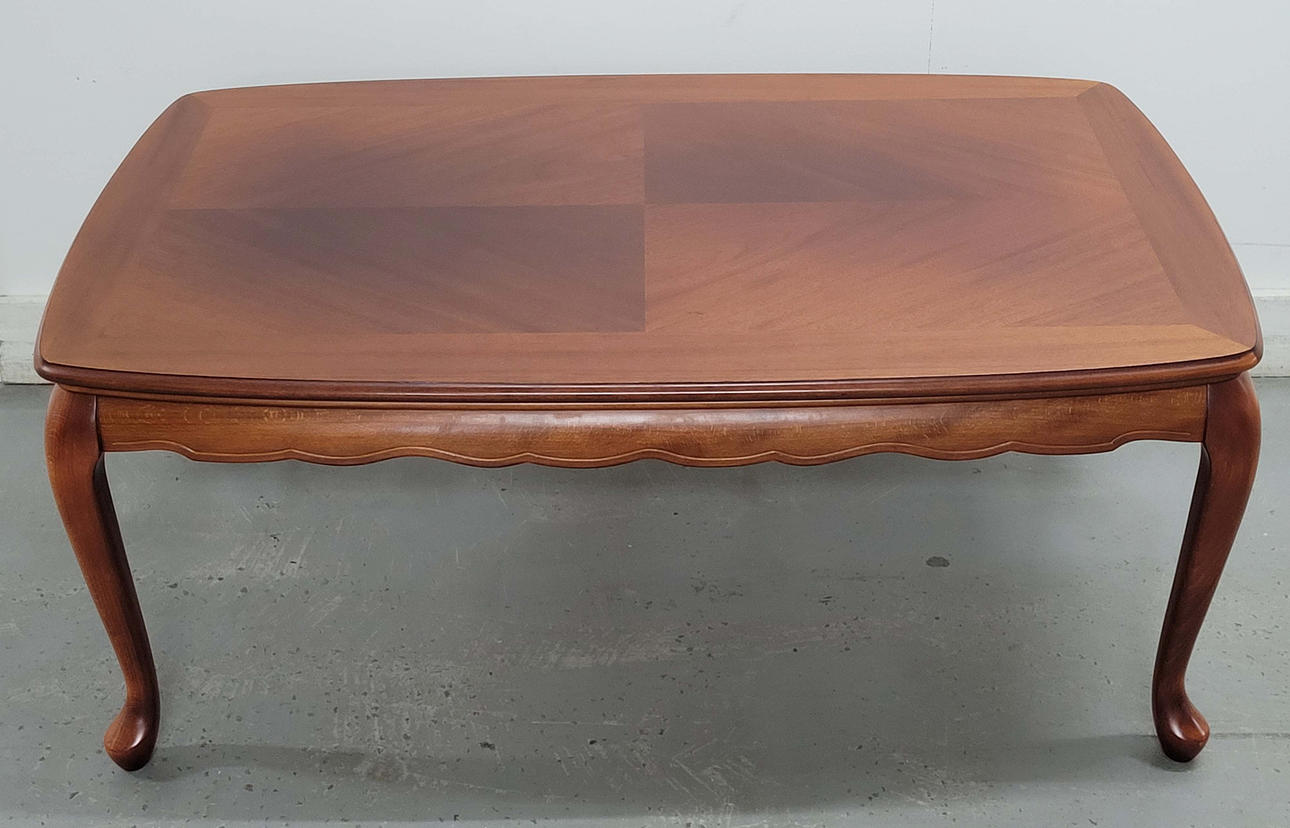 Mesa de centro. 1960 Muebles de estilo neo-rococó.