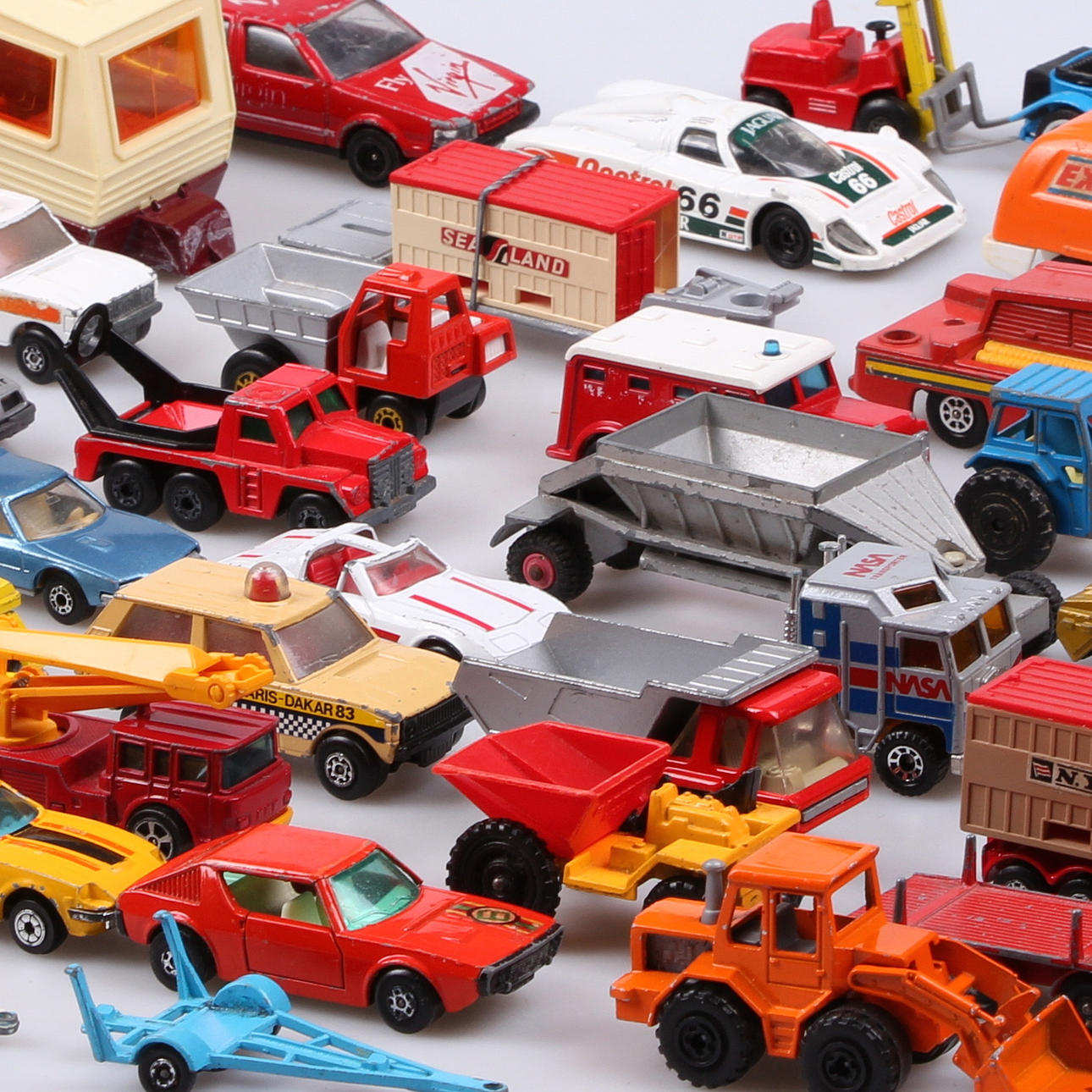 LEKSAKSBILAR, 48 st. Yatming, Majoret, Matchbox, Corgi.