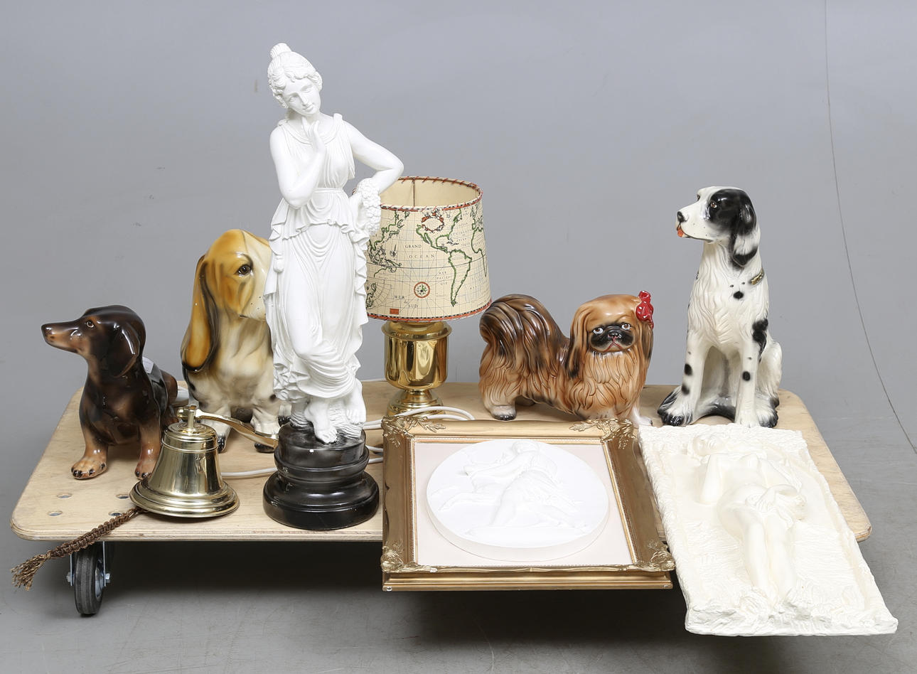 FIGURINER, med mera, 9 delar.