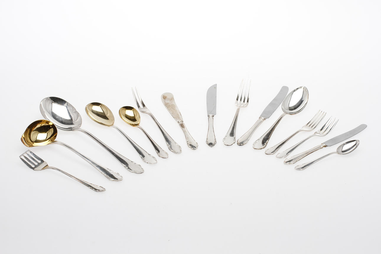 BORDSBESTICK, 111 delar, nysilver, "Haga", 1900-tal.