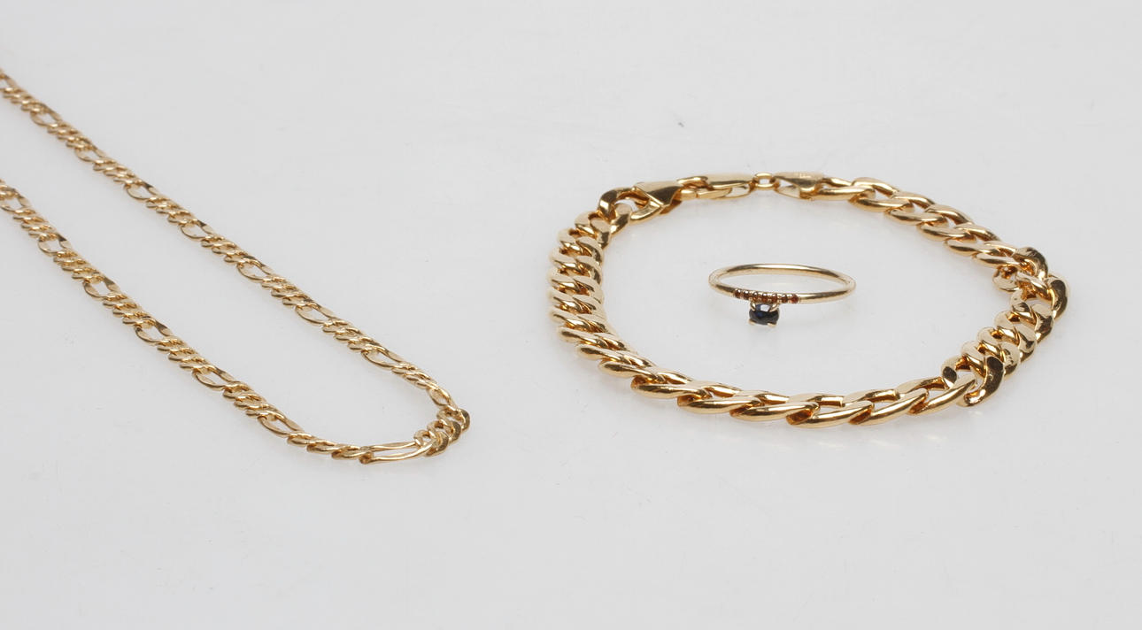 HALSBAND, ARMBAND SAMT RING, 14k guld, vikt ca 15,6 gr.