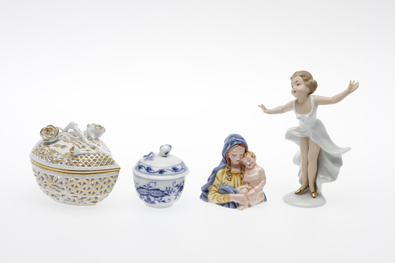 KERAMIKFÖREMÅL, 4 delar, bl.a. Meissen och Herend, 1900-tal.