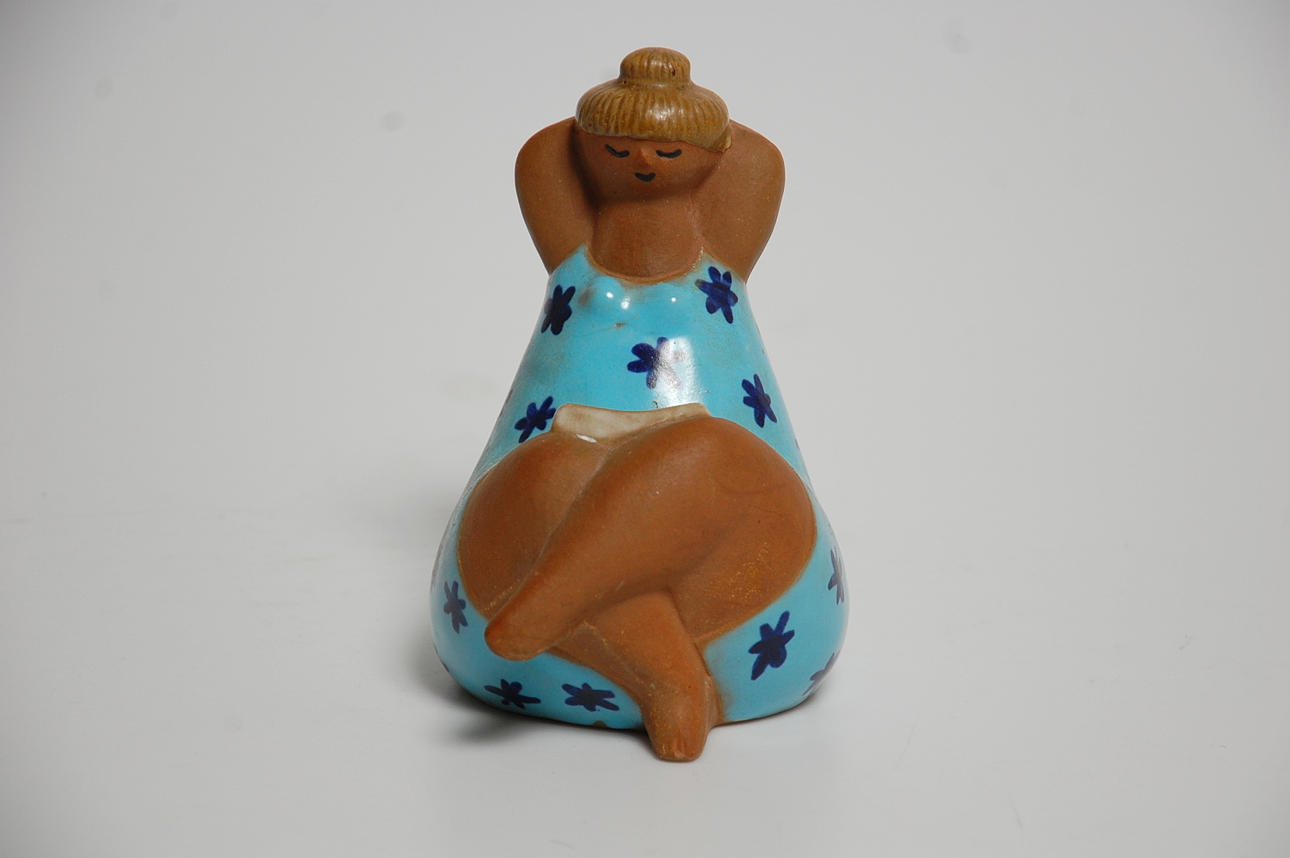 LISA LARSON. figurin, " Emma " signerad LL.