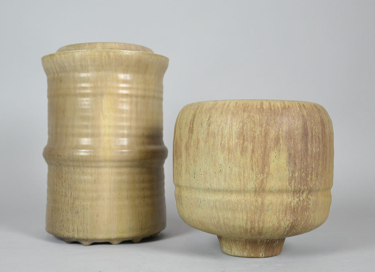 HEINER BALZAR. Två vaser.