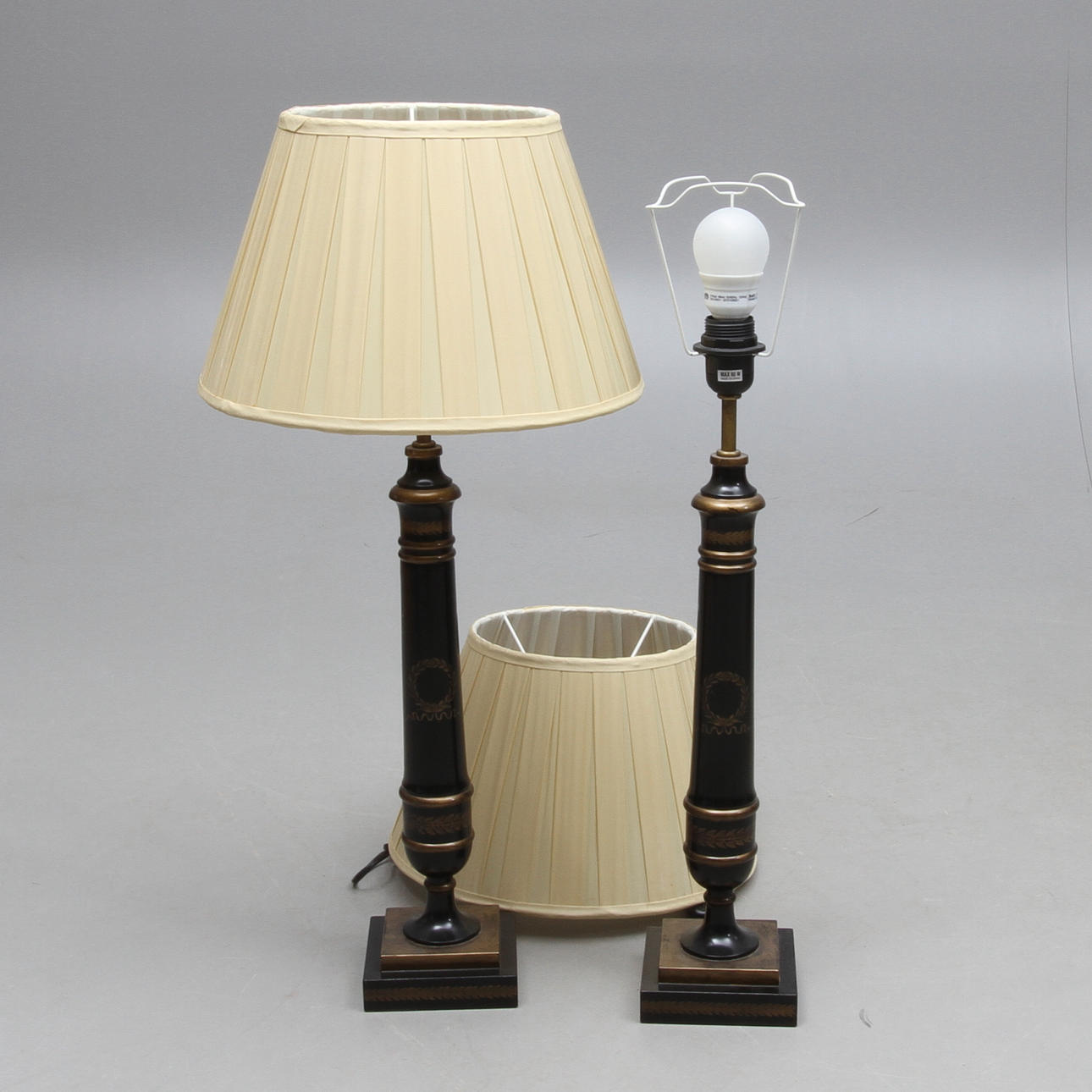 BORDSLAMPOR, 1 par, empirestil, Spanien, 19/2000-tal.