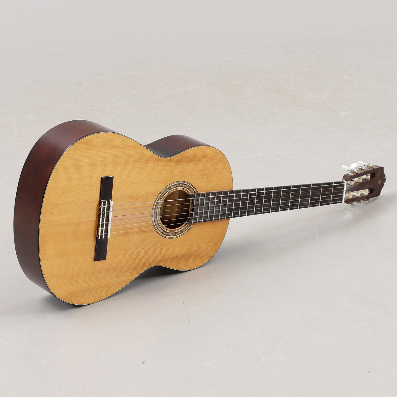 GITARRE, Yamaha CG-110.