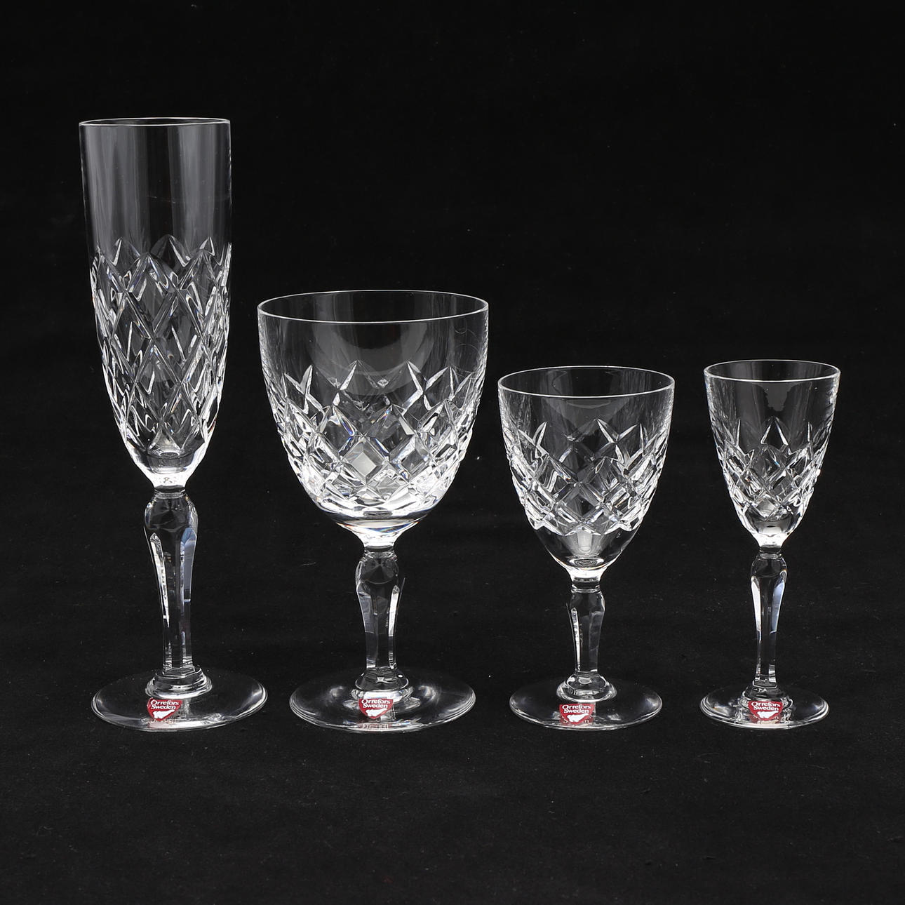 GLASSERVIS, 47 delar, "Karolina", Gunnar Cyrén, Orrefors.