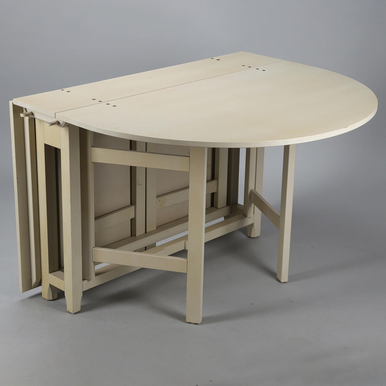 BATTLE TABLE, 
