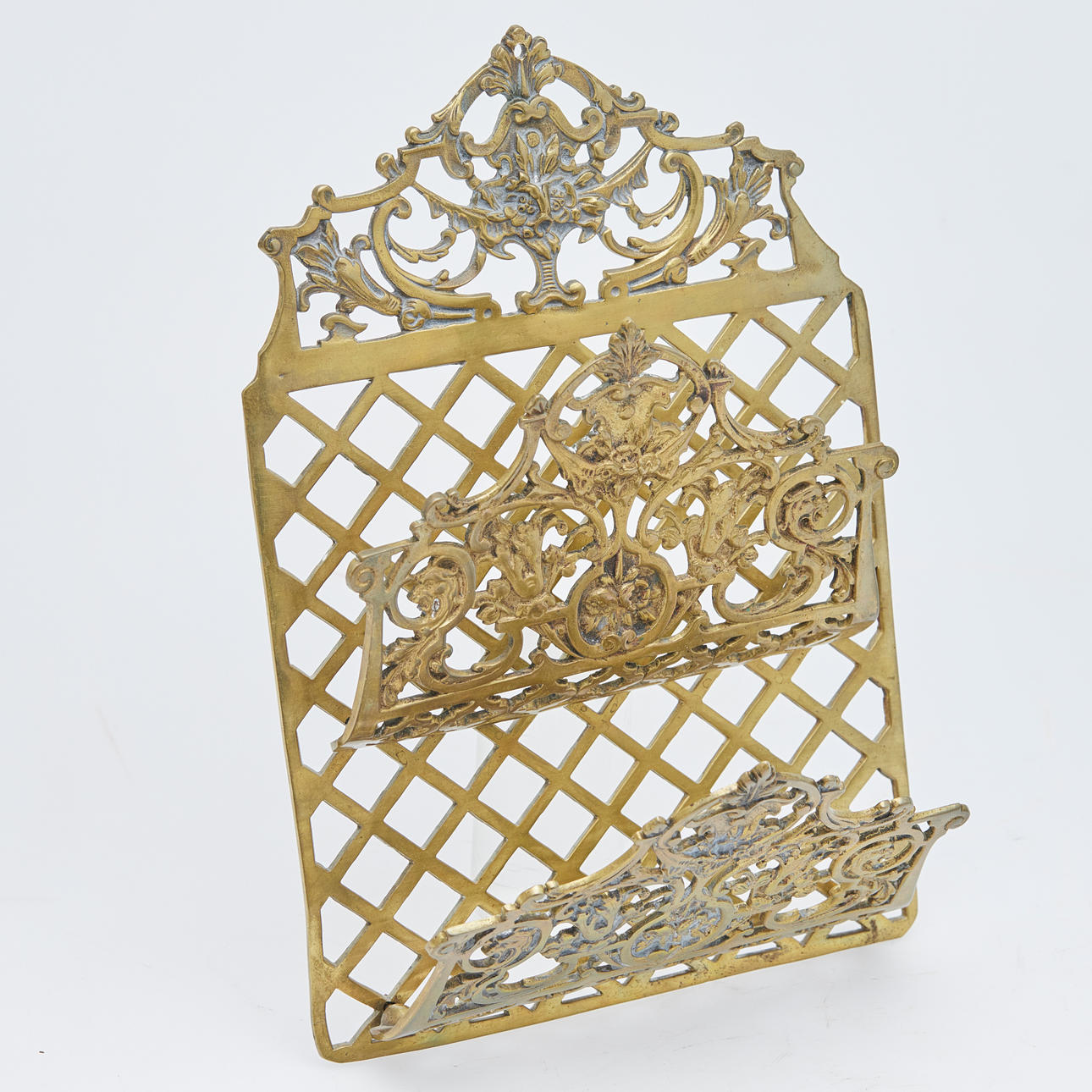 Zeitungshalter / Zeitungsständer, Messing.