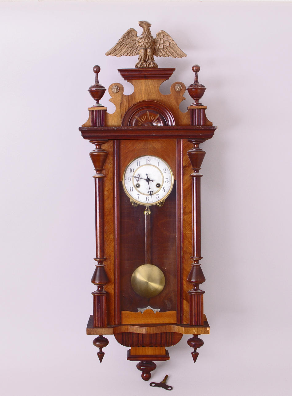 VÄGGUR, mahogny, Junghans.
