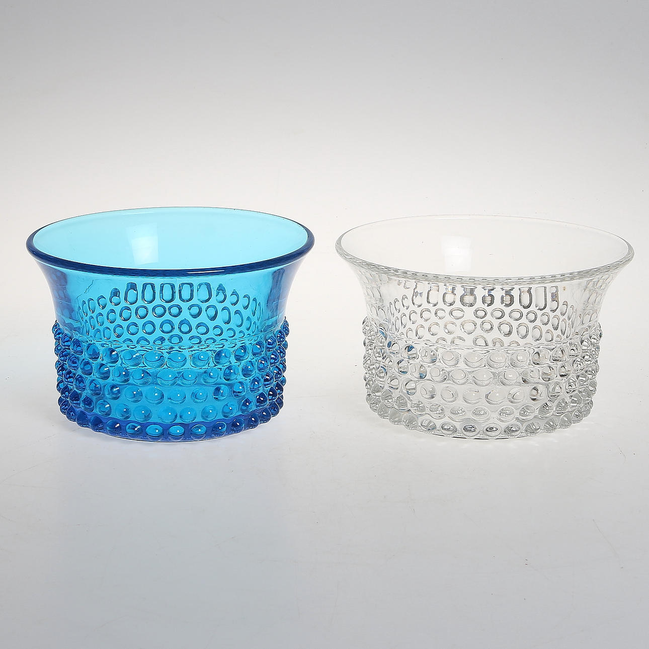 SKÅLAR, 2 st, glas, Saara Hopea, "Nyppylä", Nuutajärvi/Notsjö, Finland.