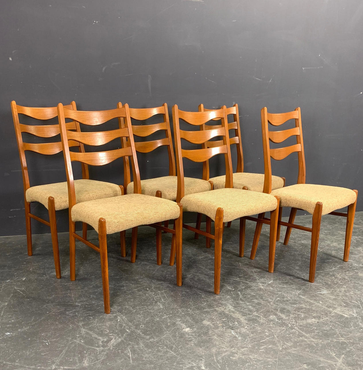 ARNE WAHL IVERSEN. 6 SILLAS.