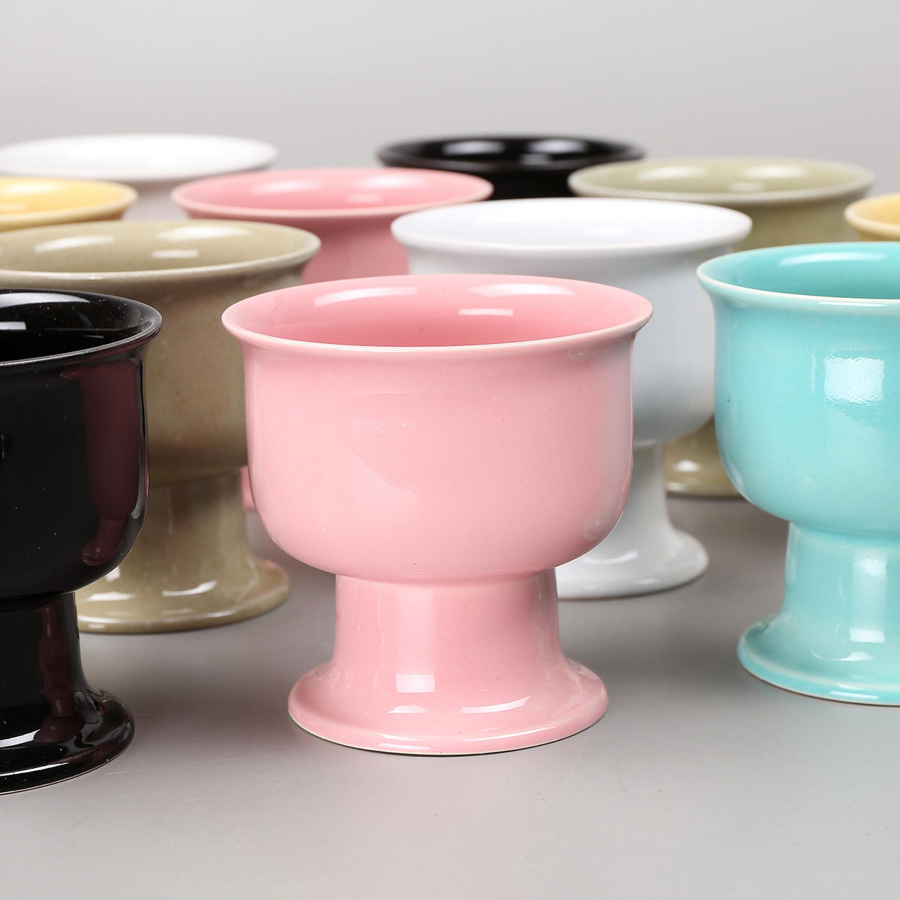 SIGNE PERSSON-MELIN. Krukor, 12 st, "Multipott", Boda.