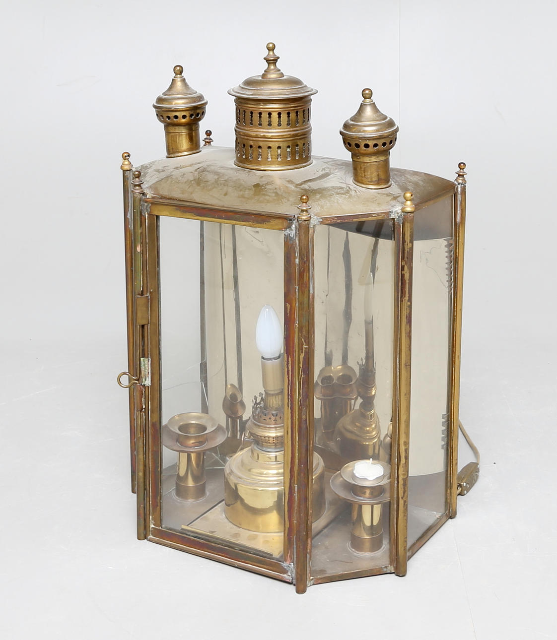 VÄGGLAMPA, Karlskrona Lampfabrik, 18/1900-tal.