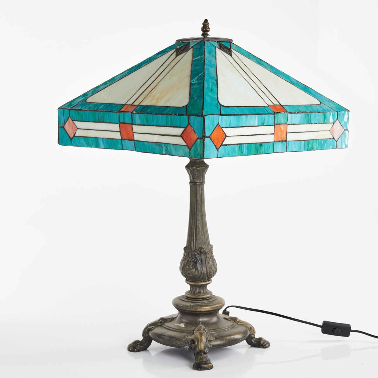 TISCHLAMPE, Tiffany-Stil, zweite Hälfte des 20. Jahrhunderts.