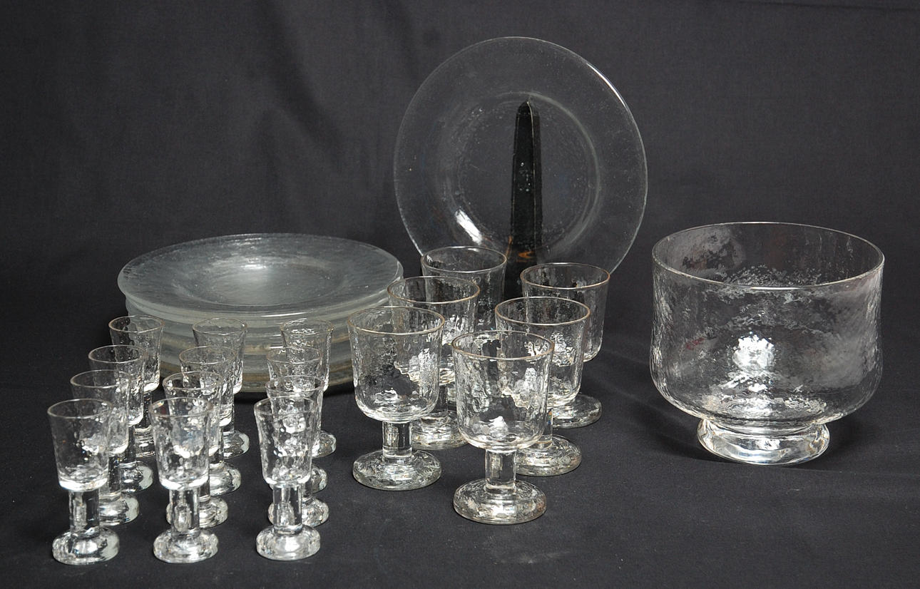 GLASSERVIS, " Rustic " Pukeberg.