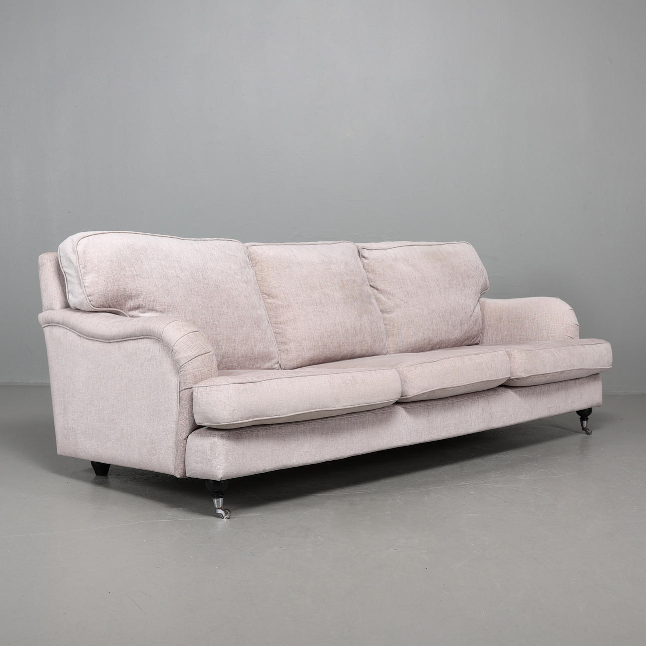 HOWARDS SOFA, 3-seater, straight model, contemporary.