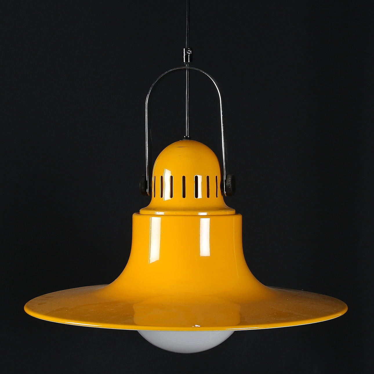 TAKLAMPA plåt, Jan Wickelgren, Aneta, Växjö. 1970-tal.