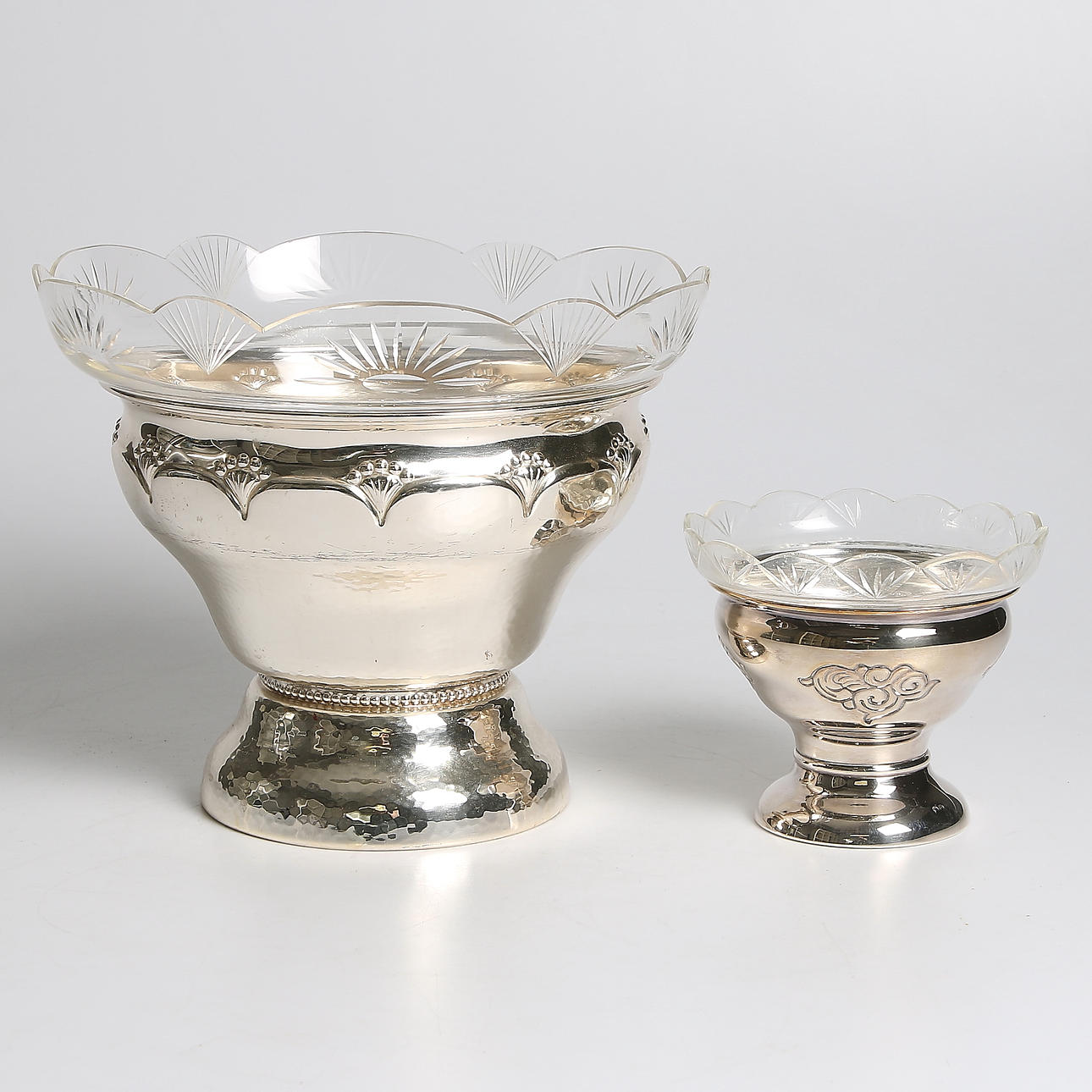 KYLARE/UPPSATSSKÅLAR, 2 st, jugend, Danmark. 18/1900-tal.