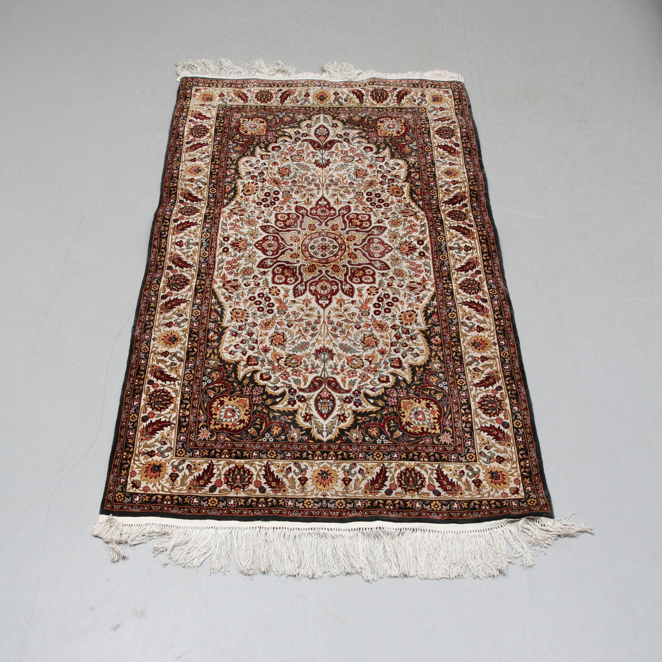 MATTA, orientalisk, ca 153 x 94 cm.