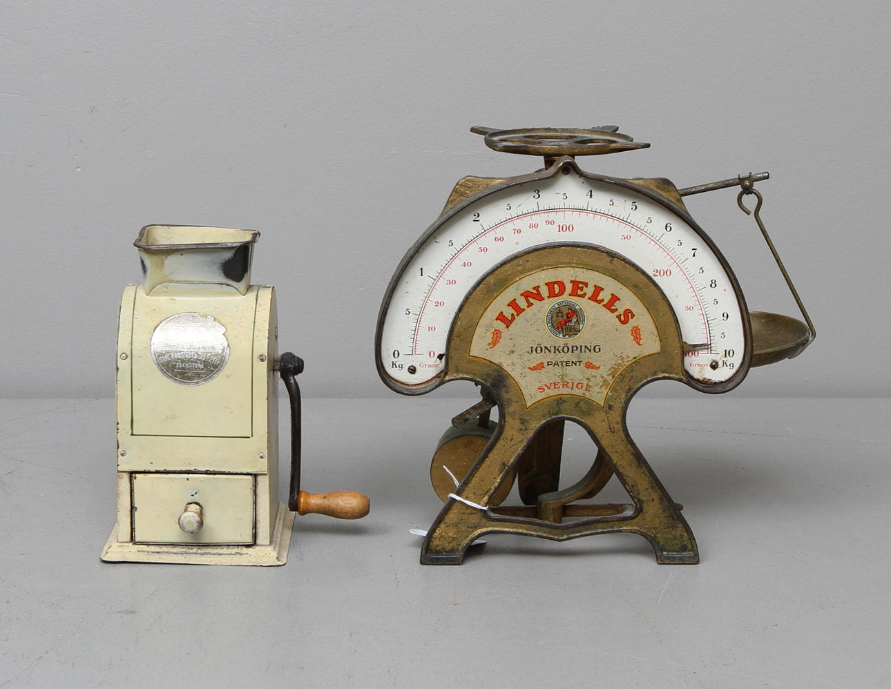 VÅG samt KAFFEKVARN, 1900-tal.