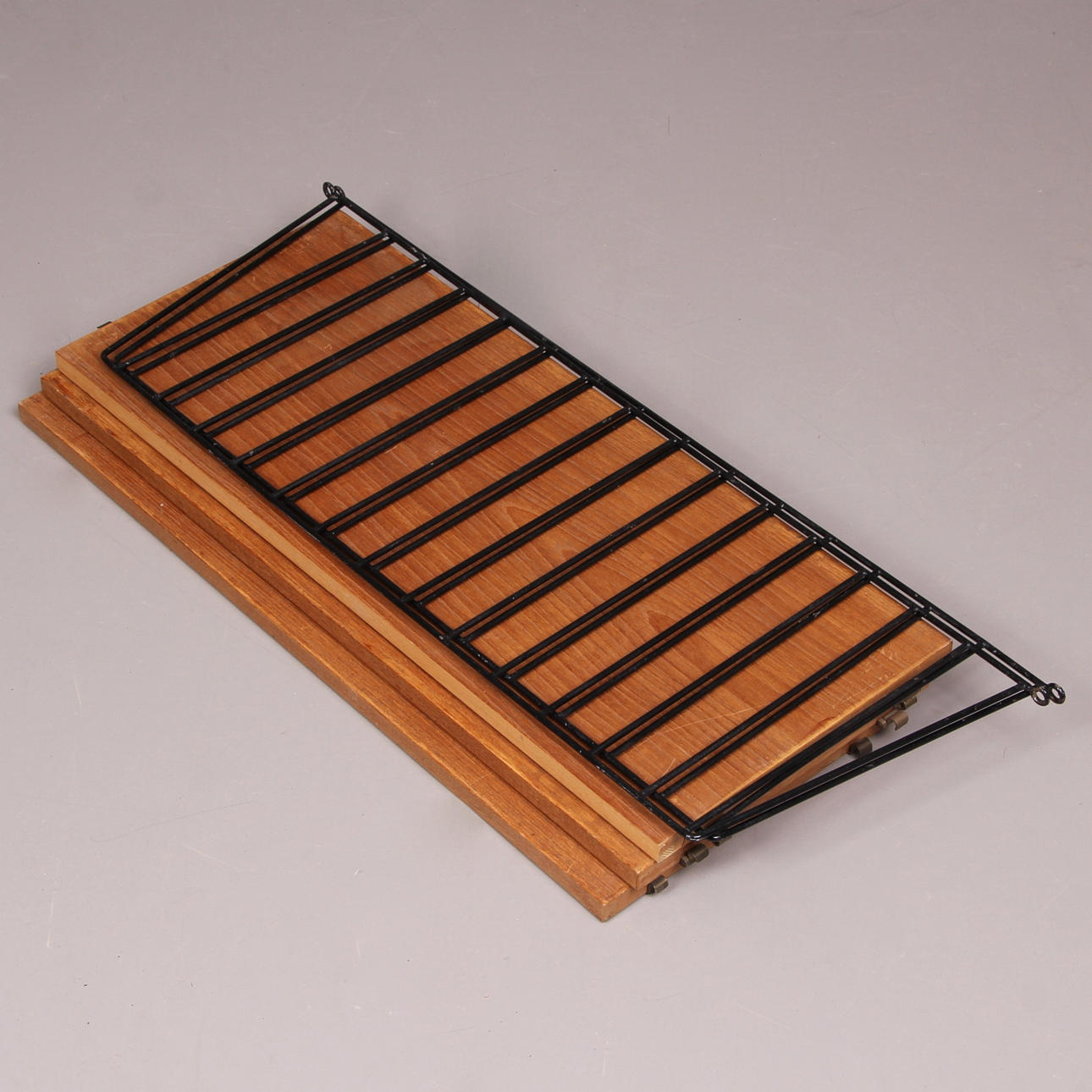 STRINGHYLLA, med 3 hyllplan, 1950-/60-tal.